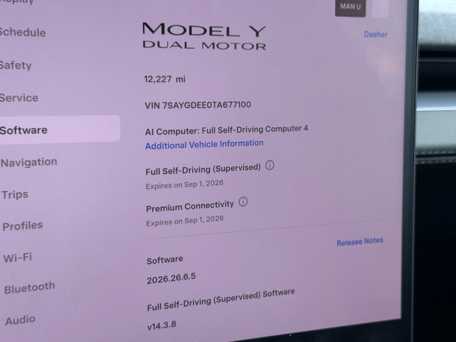 Used 2026 Tesla Model Y AWD image 12