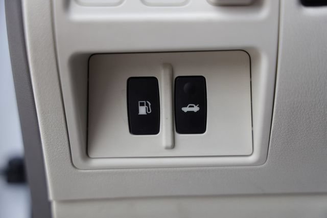 Used 2010 Lexus IS 250 w/ Preferred Accessory Package RWD image 47
