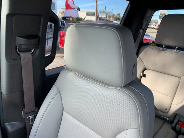 New 2026 GMC Sierra 3500 SLT w/ SLT Convenience Package AWD/4WD image 22