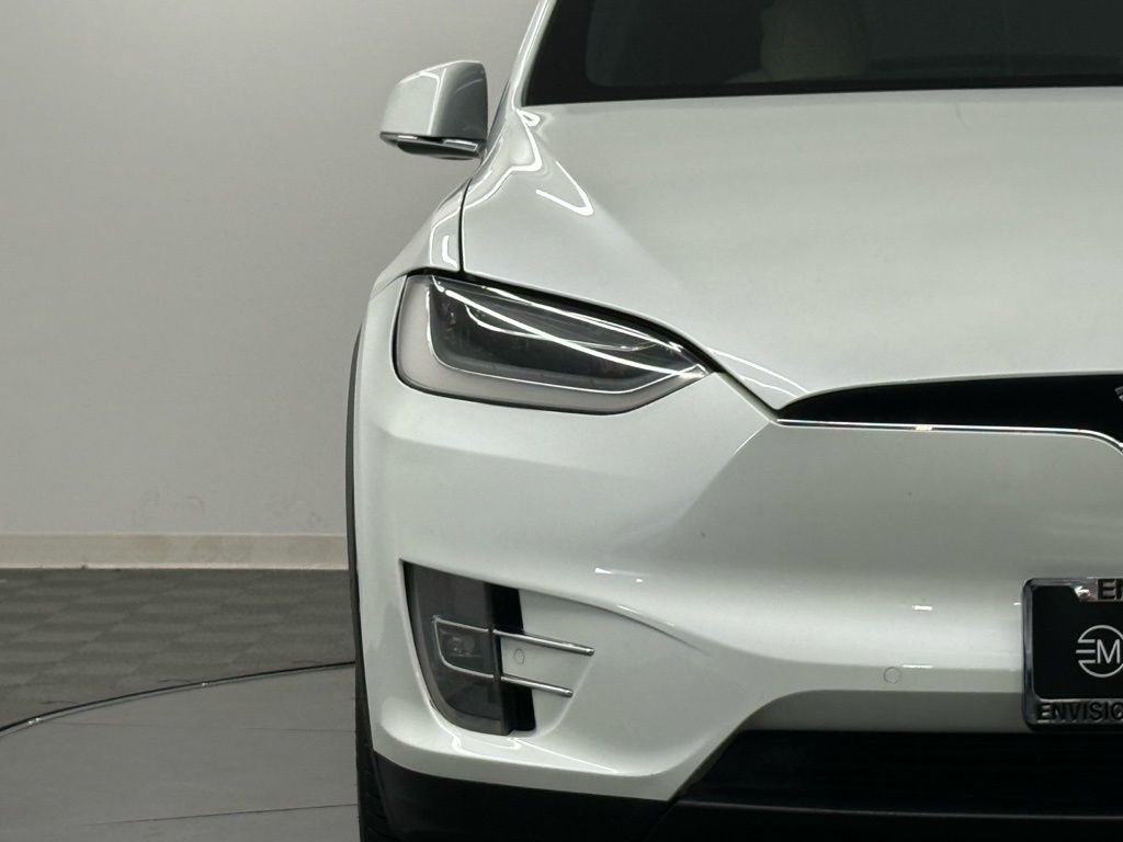 Used 2020 Tesla Model X Long Range image 4