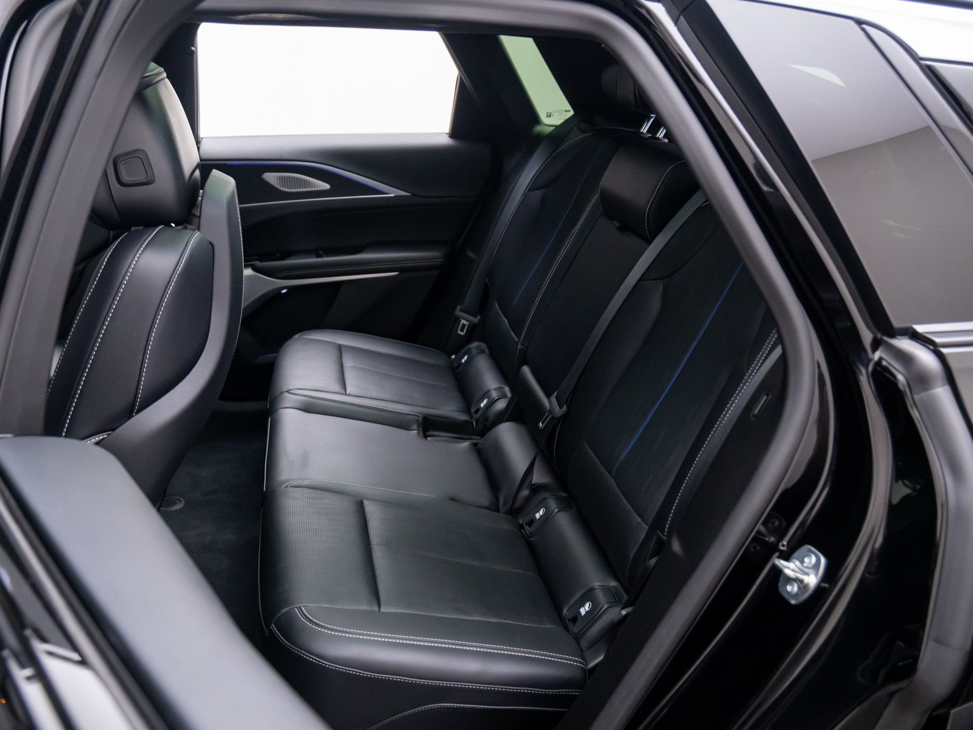 Certified 2025 Cadillac Lyriq Luxury w/ LPO, Floor Liner Package image 21