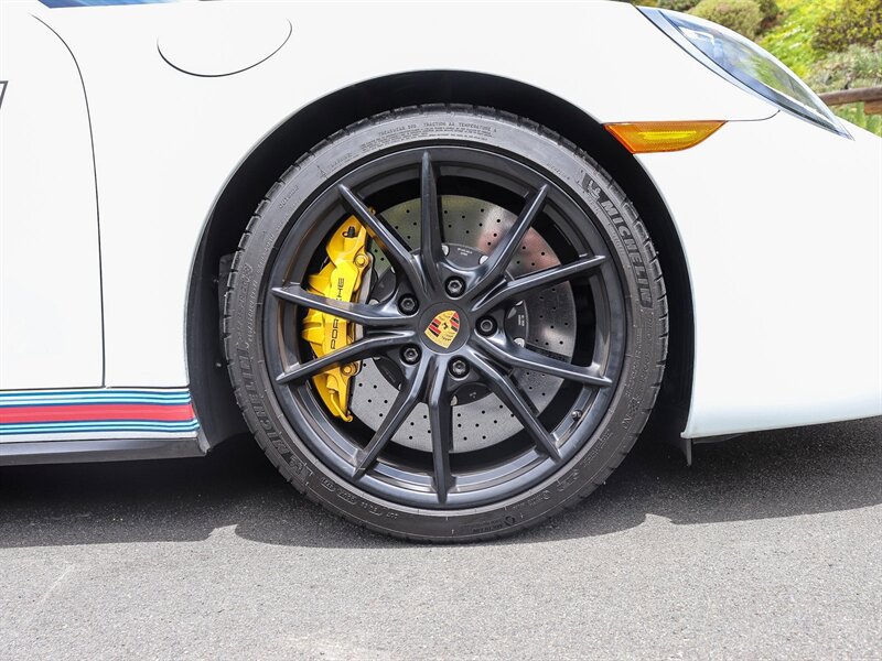 Used 2019 Porsche 911 Carrera GTS RWD image 19