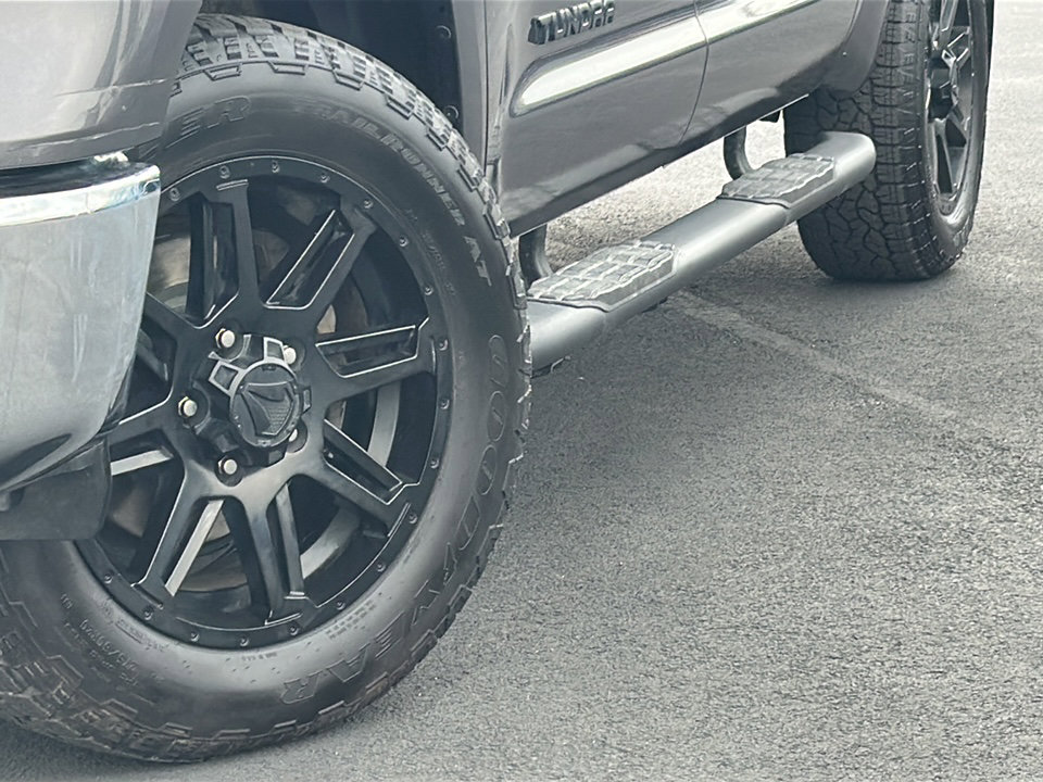 Used 2020 Toyota Tundra SR5 w/ SR5 Leather Package image 3