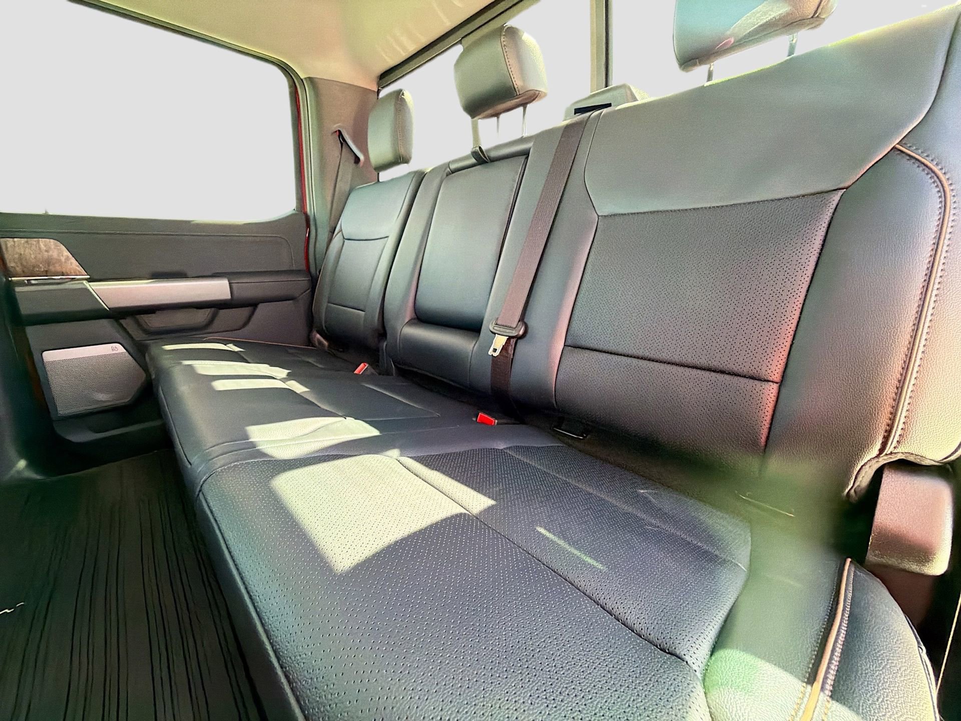 New 2026 Ford F250 Lariat w/ Chrome Package image 32