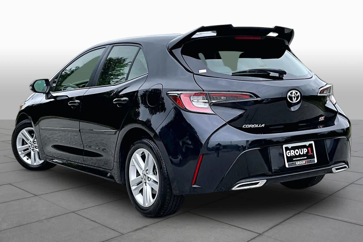 Used 2019 Toyota Corolla SE w/ SE Option Package FWD image 12