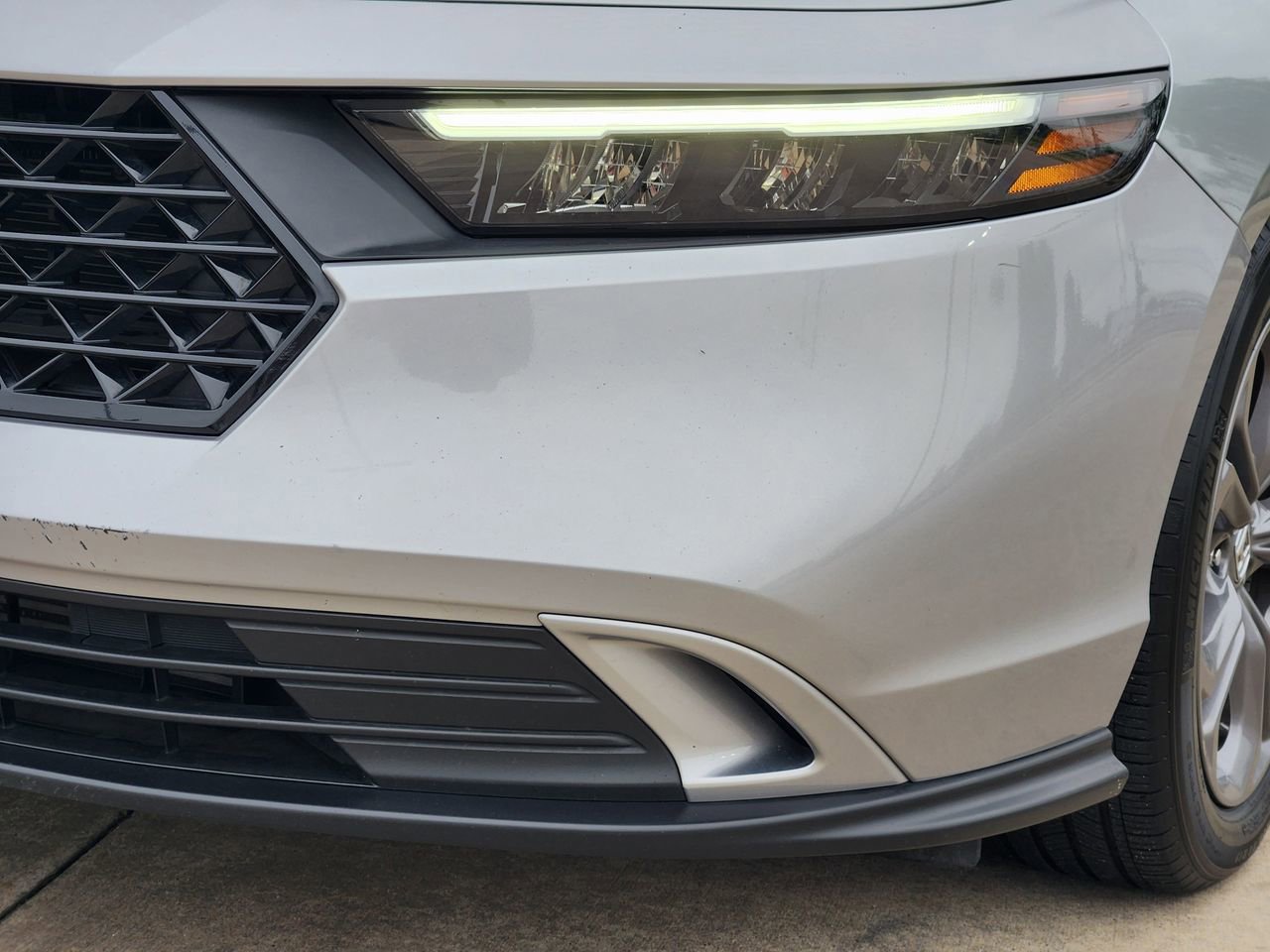 Used 2024 Honda Accord EX image 9