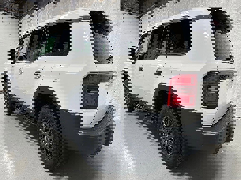 Used 2025 Toyota Land Cruiser 1958 image 5