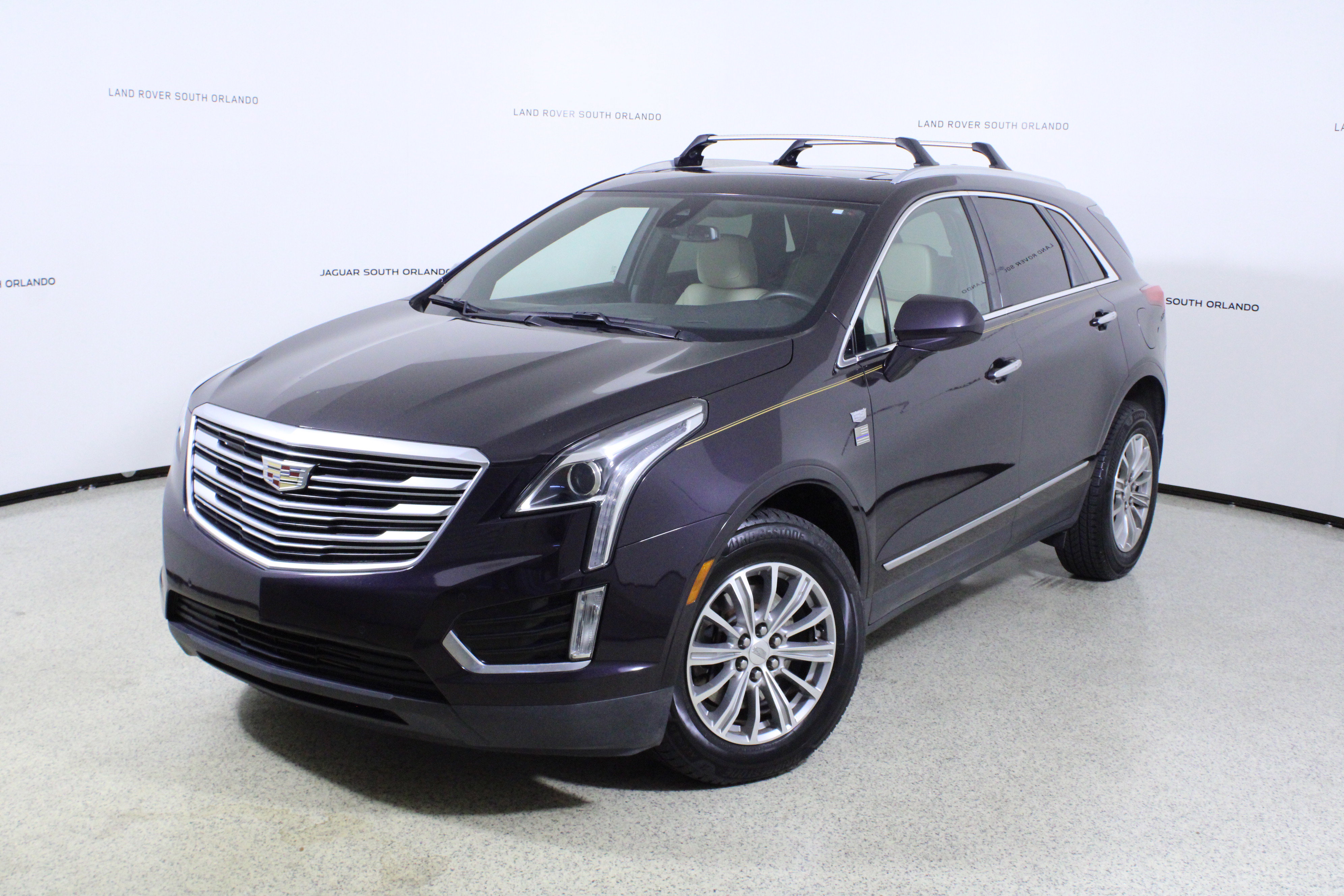 Used 2018 Cadillac XT5 Luxury w/ Driver Awareness Package image 1