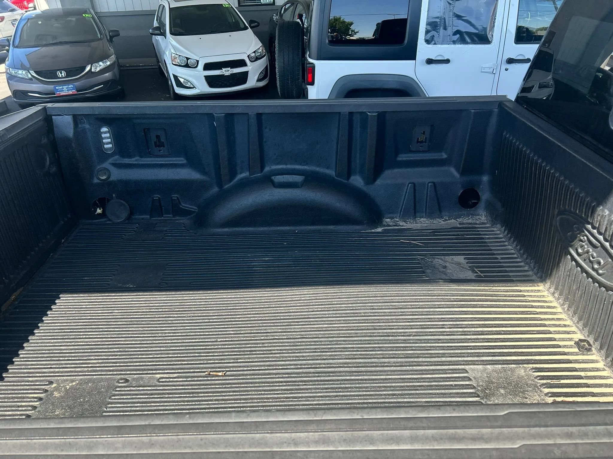 Used 2018 Ford F150 Platinum w/ Equipment Group 701A Luxury AWD/4WD image 12