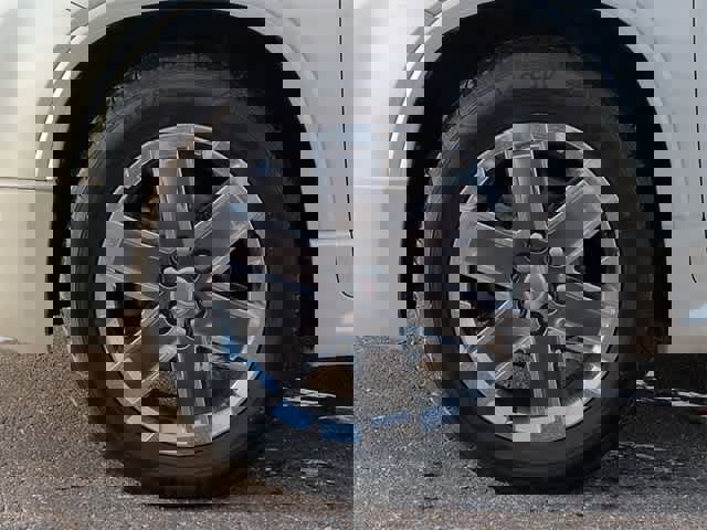 Used 2012 GMC Acadia Denali image 14