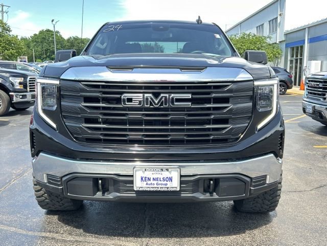 Used 2024 GMC Sierra 1500 Pro w/ Pro Value Package AWD/4WD image 2