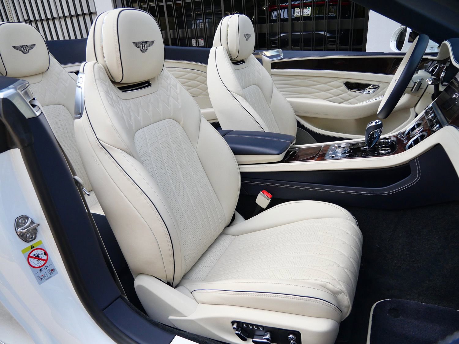 Used 2024 Bentley Continental GT Azure image 20