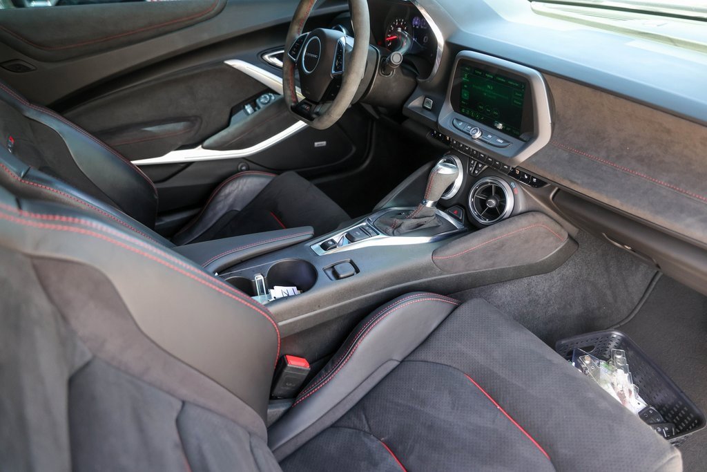Used 2021 Chevrolet Camaro ZL1 image 24