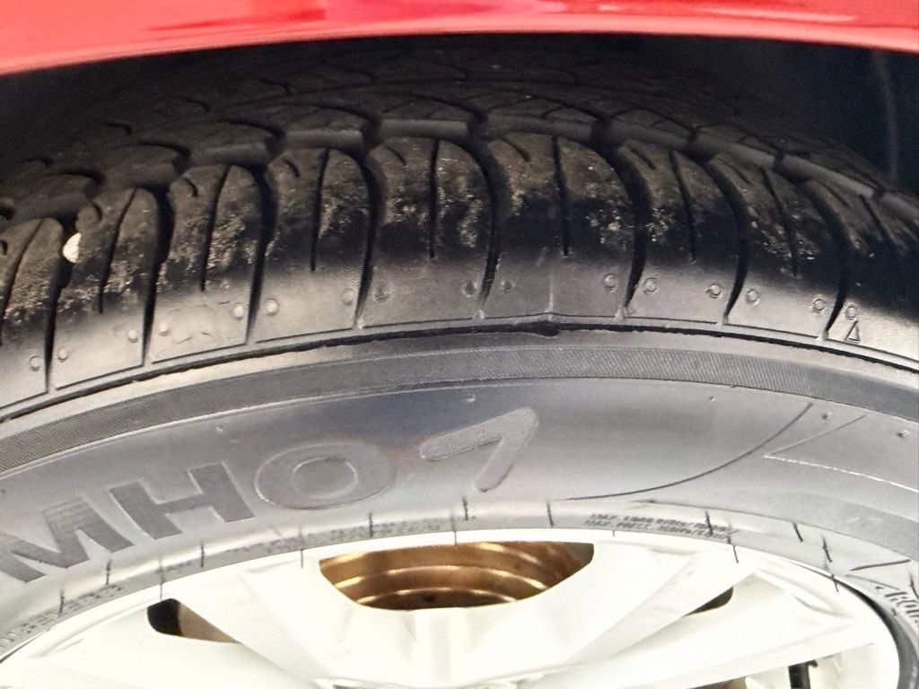 Used 2015 Chevrolet Camaro LT image 10