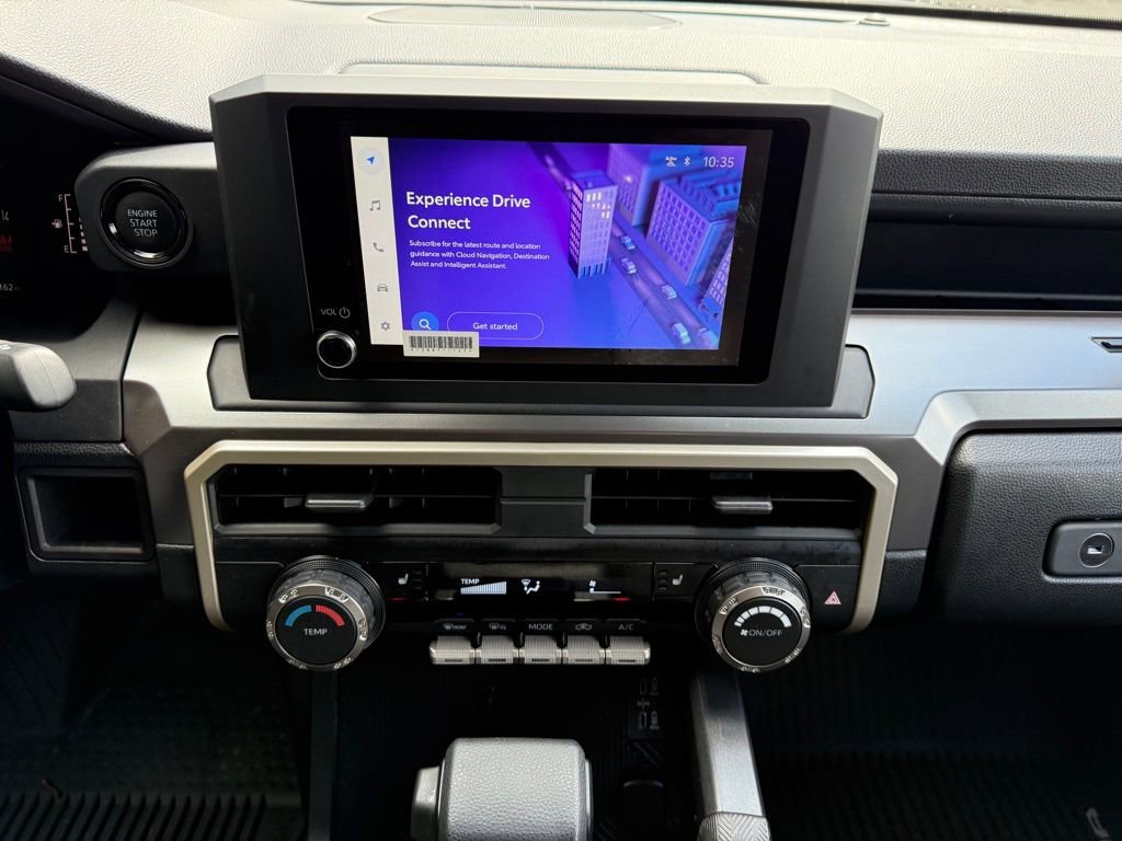 Used 2025 Toyota Tacoma SR5 AWD/4WD image 19