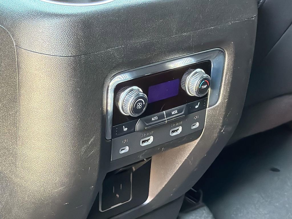 Used 2023 GMC Yukon Denali w/ Denali Reserve Package AWD/4WD image 27