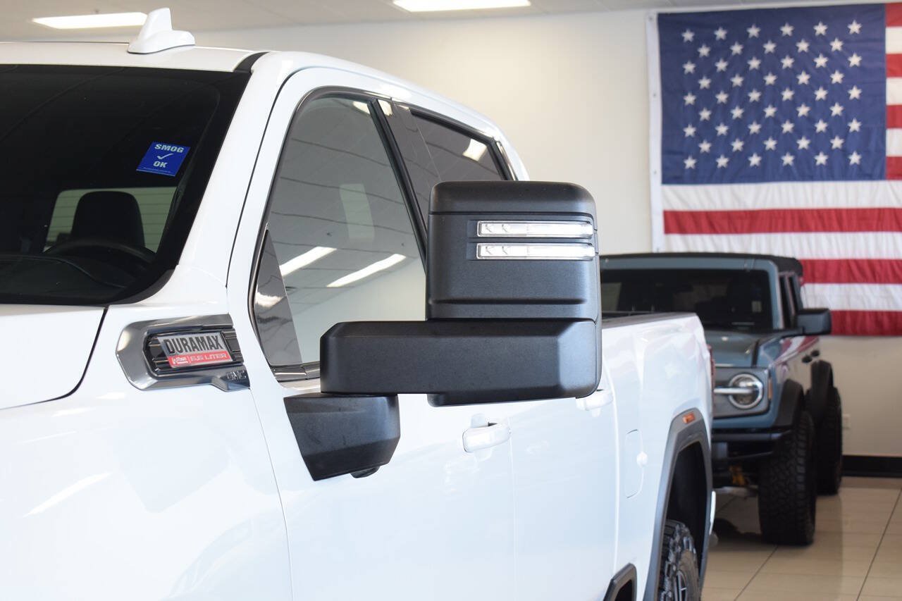 Used 2020 GMC Sierra 2500 AT4 w/ AT4 Premium Package AWD/4WD image 8