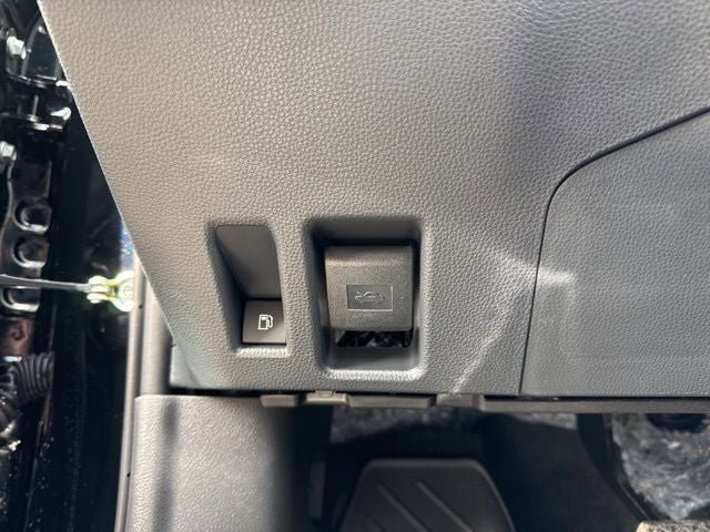 Used 2026 Toyota RAV4 XSE w/ Weather Package AWD/4WD image 25
