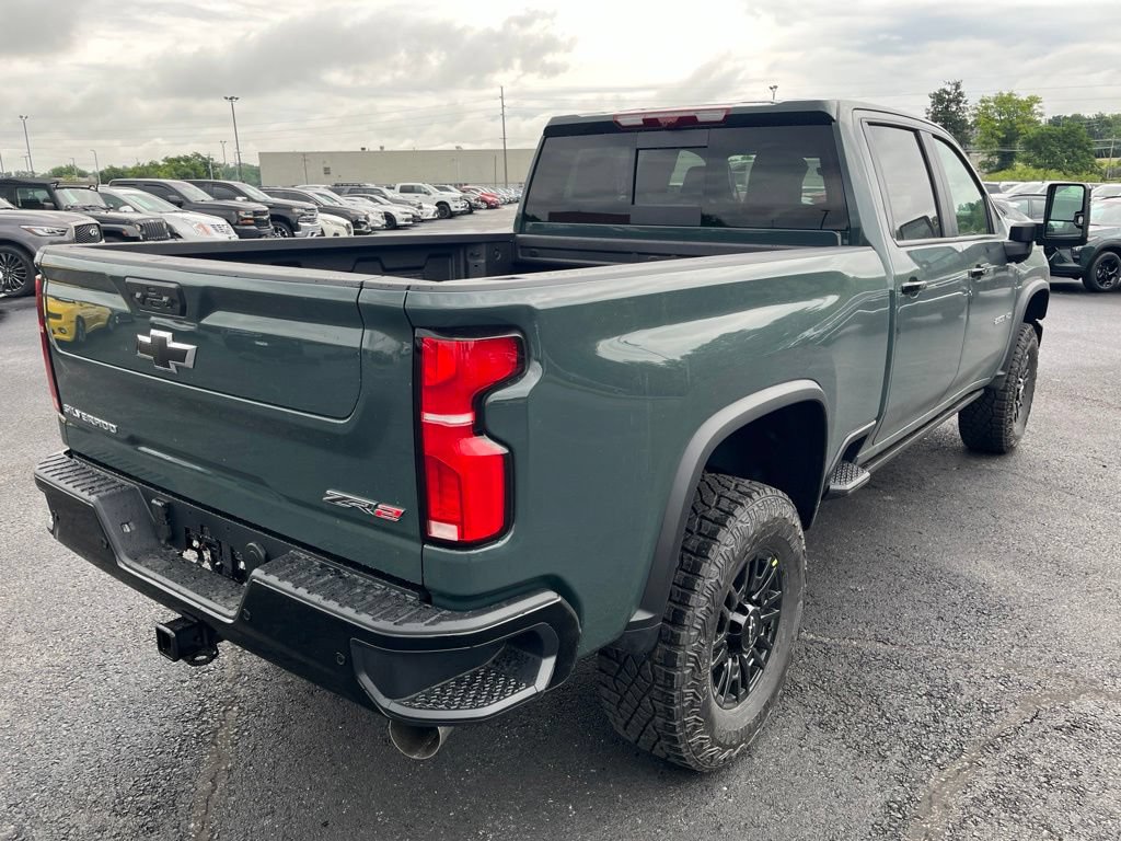 New 2026 Chevrolet Silverado 2500 ZR2 w/ LPO, Dark Essentials Package AWD/4WD image 3