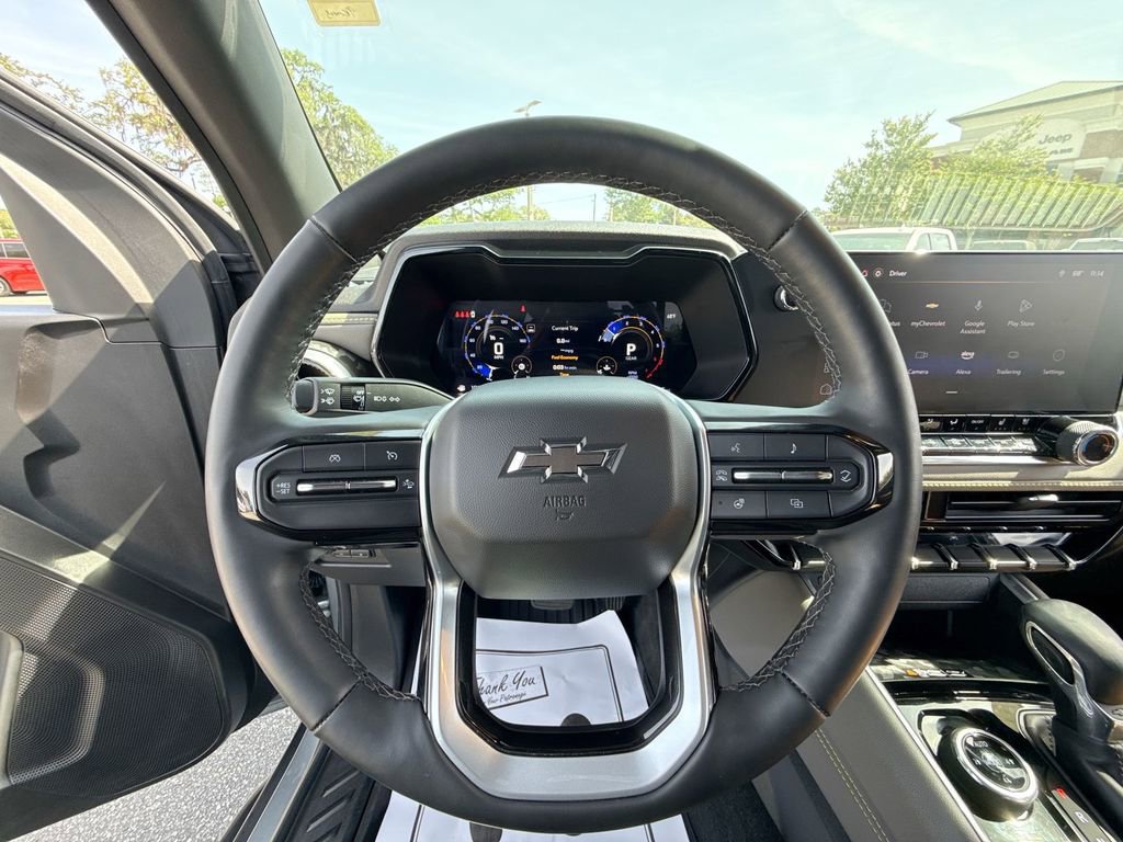 Used 2025 Chevrolet Colorado ZR2 image 12