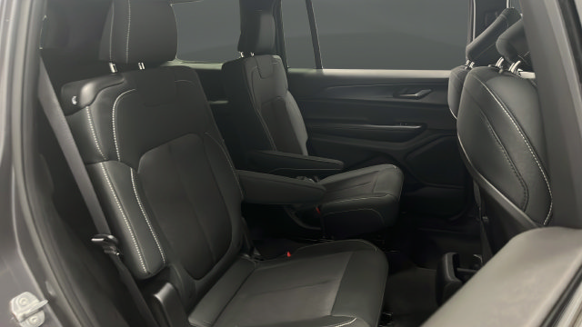 Certified 2025 Jeep Grand Cherokee L Laredo AWD/4WD image 26