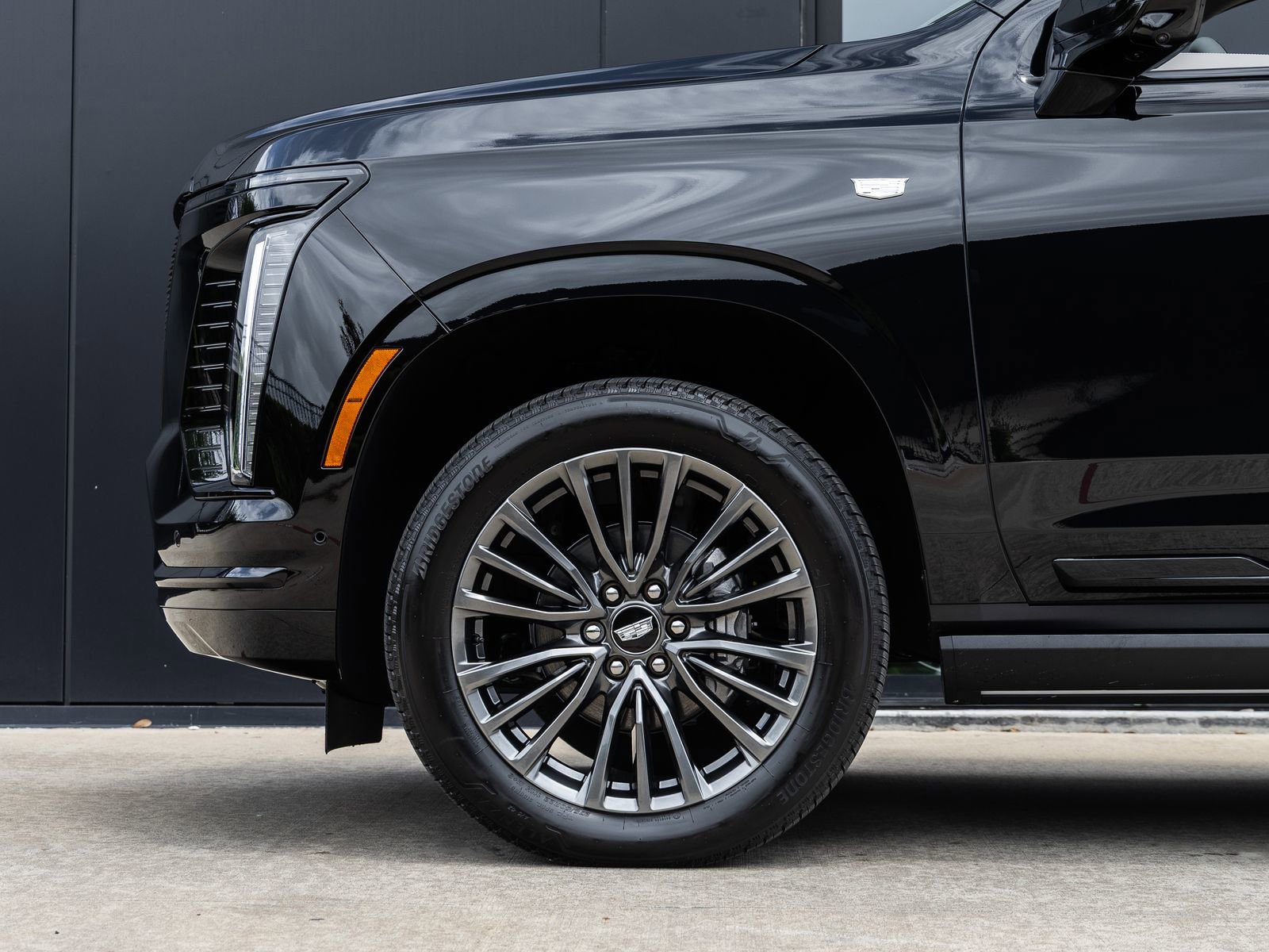 Used 2026 Cadillac Escalade Platinum Sport w/ LPO, Floor Liner Package AWD/4WD image 11