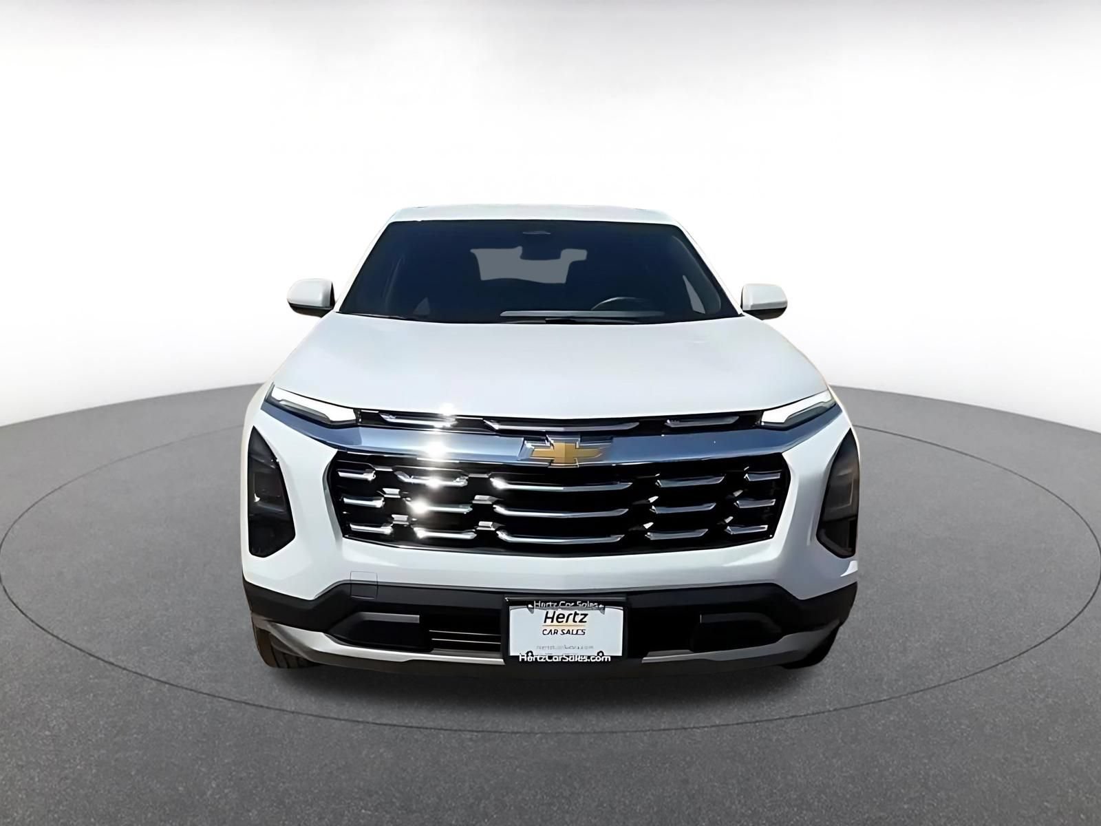 Used 2025 Chevrolet Equinox LT FWD image 4