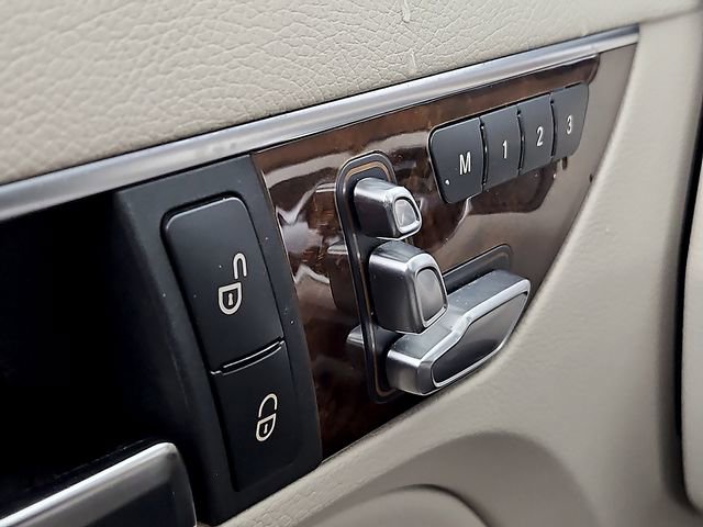 Used 2016 Mercedes-Benz E 400 E 400 image 25