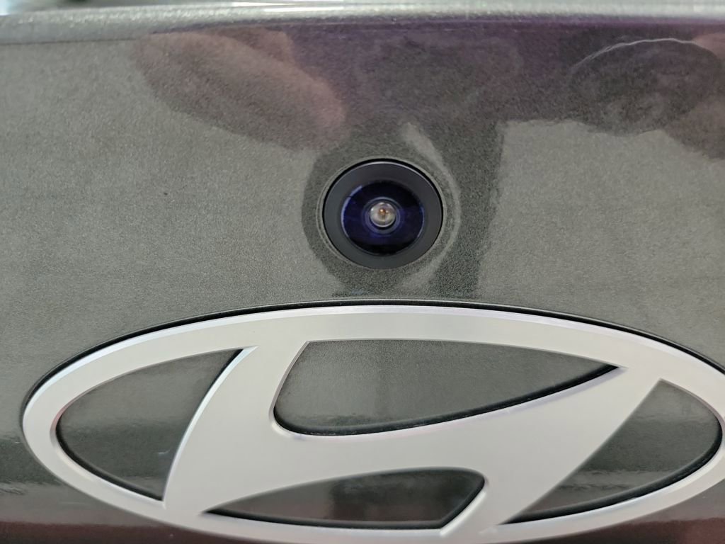 Used 2024 Hyundai Elantra Limited image 10