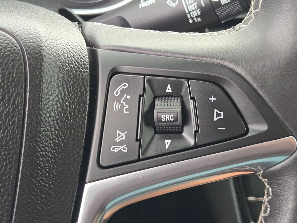 Certified 2019 Buick Encore Preferred FWD image 34