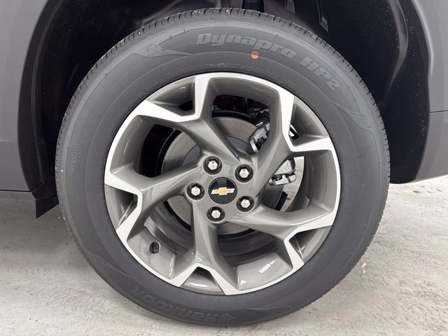New 2026 Chevrolet Trax LT w/ Sunroof Package FWD image 35