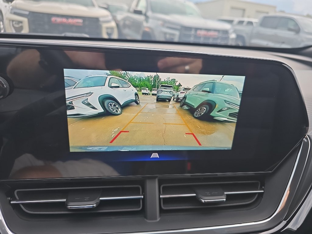 New 2026 Chevrolet Trax RS w/ Driver Confidence Package FWD image 25