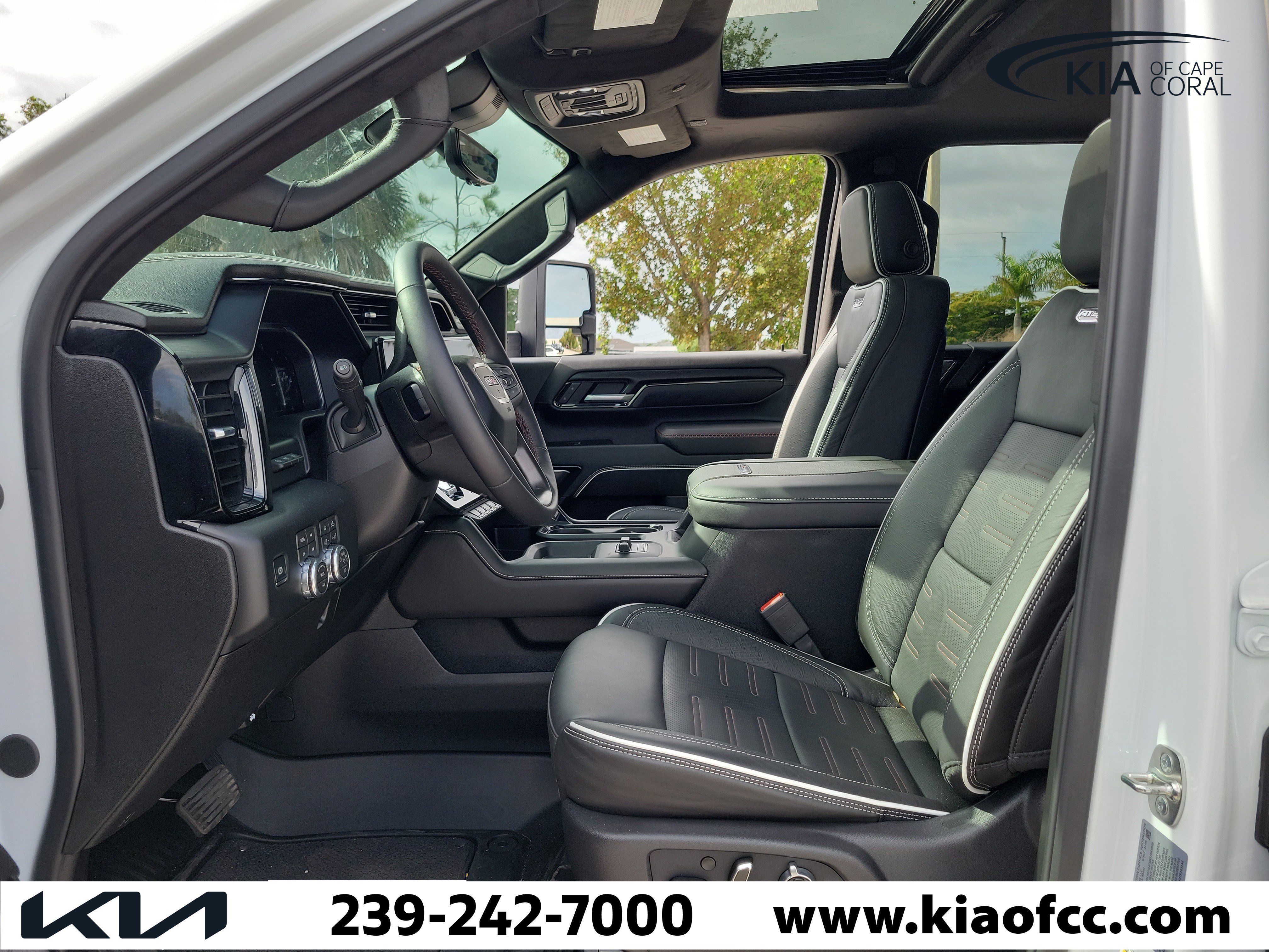Used 2026 GMC Sierra 2500 AT4X AWD/4WD image 22
