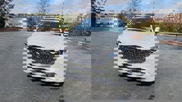 New 2025 MAZDA CX-5 Signature image 2