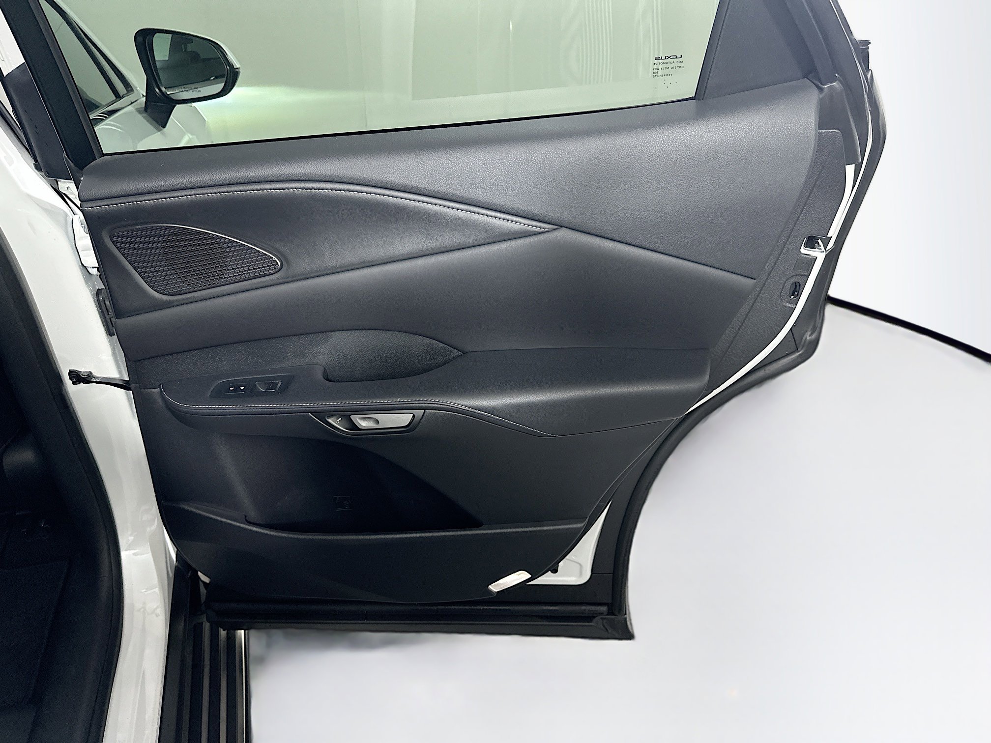 Used 2024 Lexus RX 350 FWD w/ Technology Package image 33
