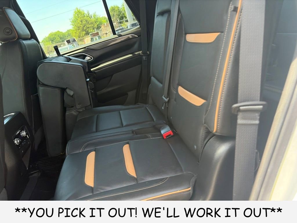 Used 2023 GMC Yukon AT4 w/ Technology Package AWD/4WD image 10