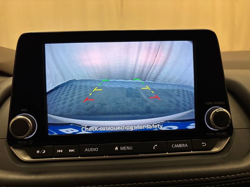 Used 2023 Nissan Rogue SV image 18