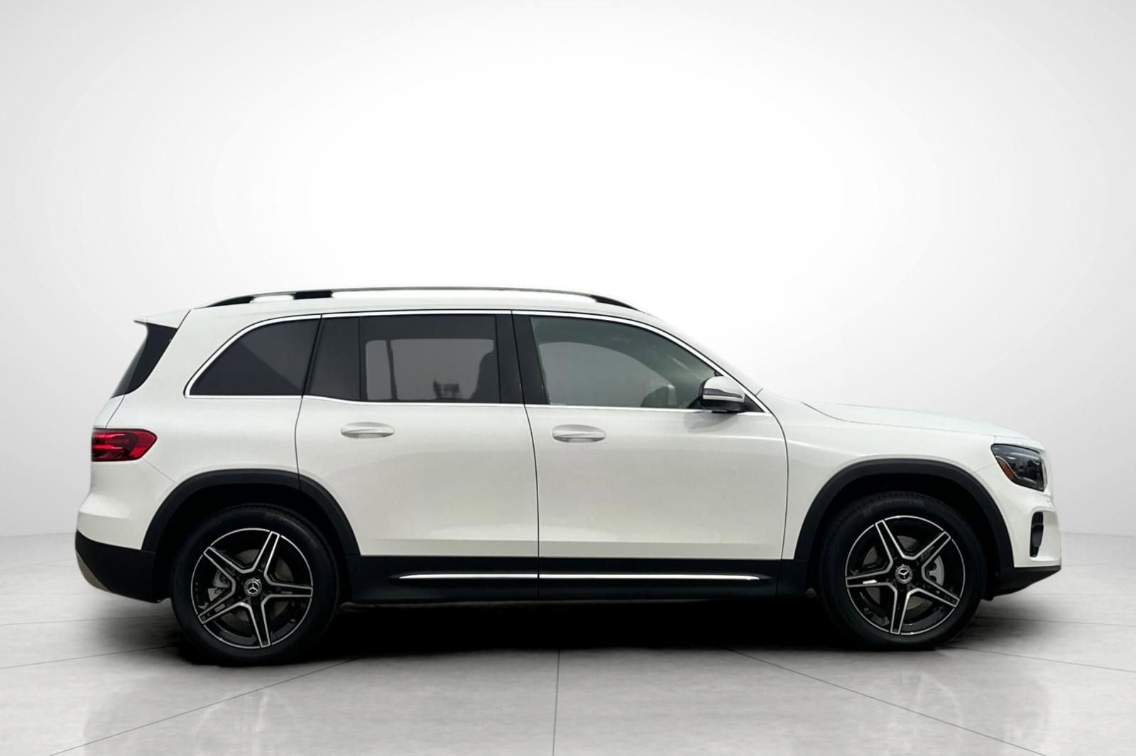 New 2026 Mercedes-Benz GLB 250 image 30