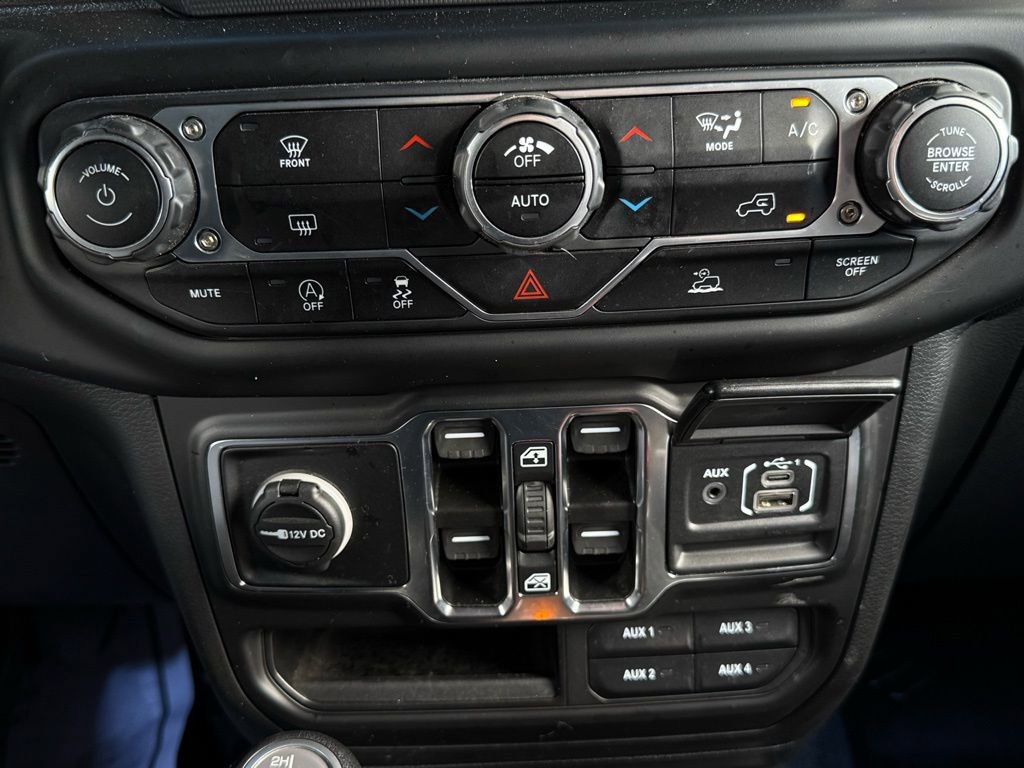 Used 2023 Jeep Wrangler Unlimited Sport image 26