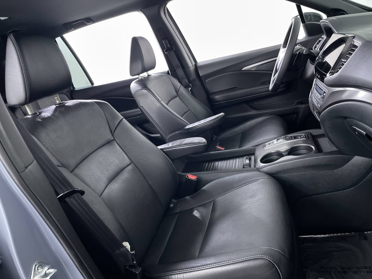 Used 2023 Honda Passport EX-L image 25