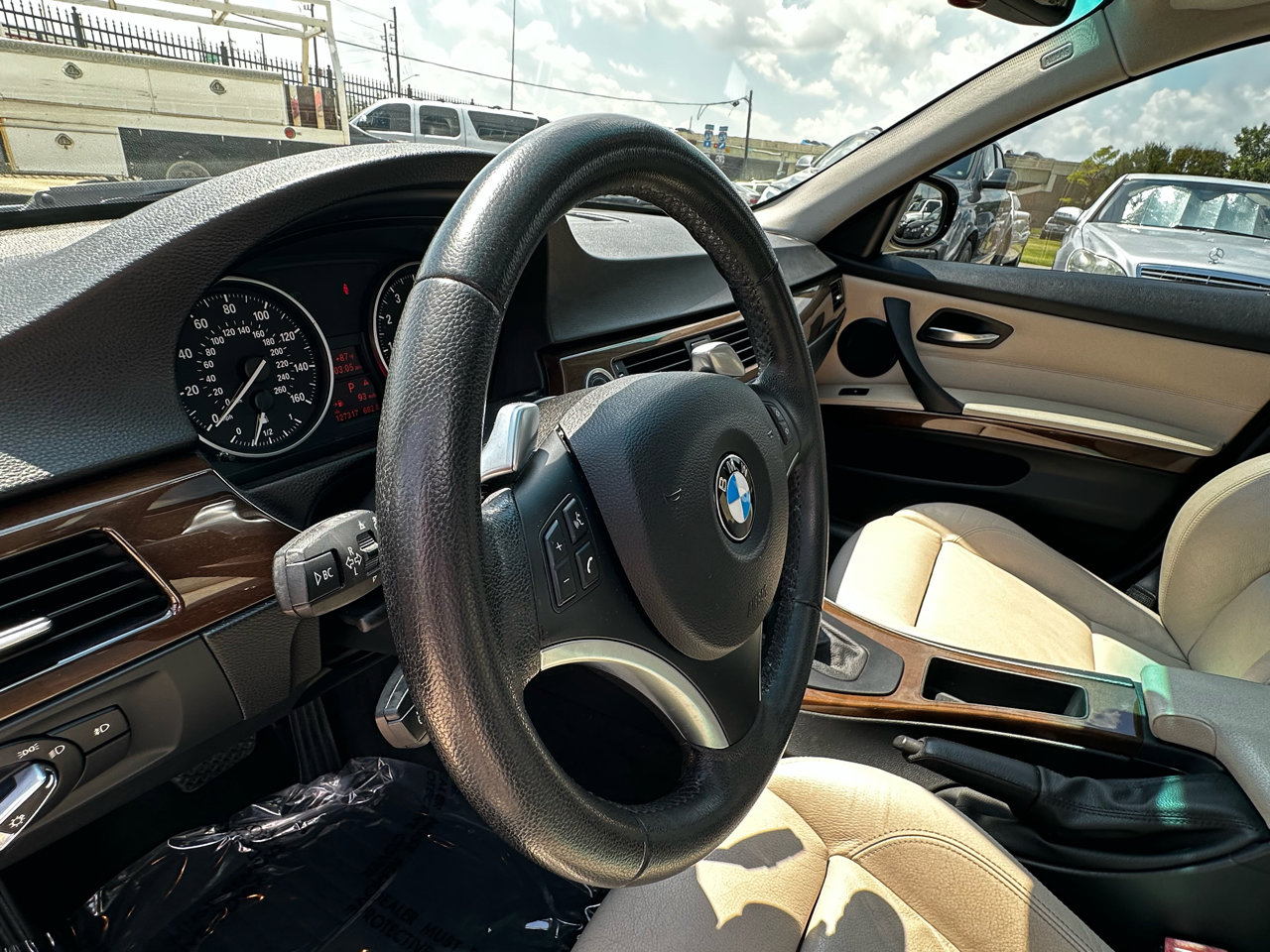 Used 2010 BMW 335i Sedan image 26