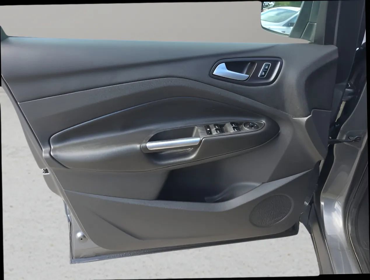 Used 2014 Ford Escape SE image 8