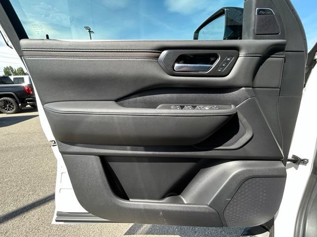 New 2026 Nissan Armada SL w/ Captain's Chari Seat Package AWD/4WD image 33