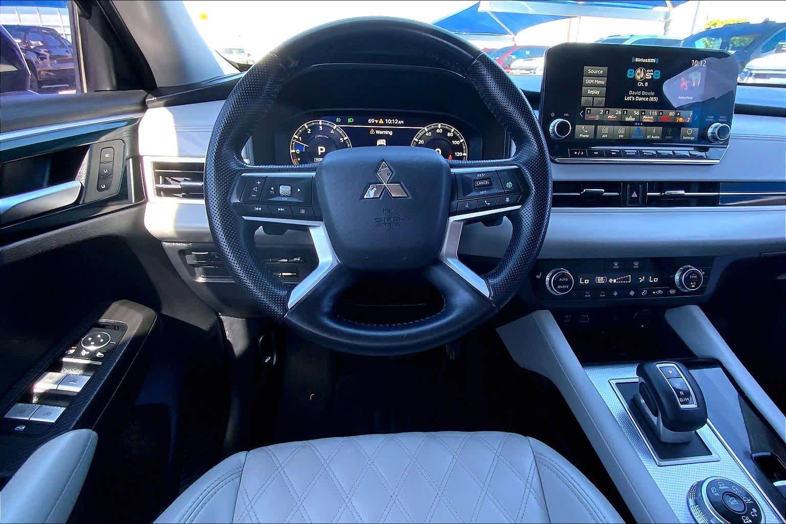 Used 2022 Mitsubishi Outlander SEL AWD/4WD image 6