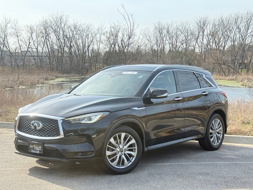 Certified 2023 INFINITI QX50 Luxe AWD/4WD image 3