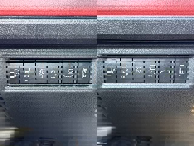 Used 2025 Toyota Camry XSE w/ Premium Plus Package image 23