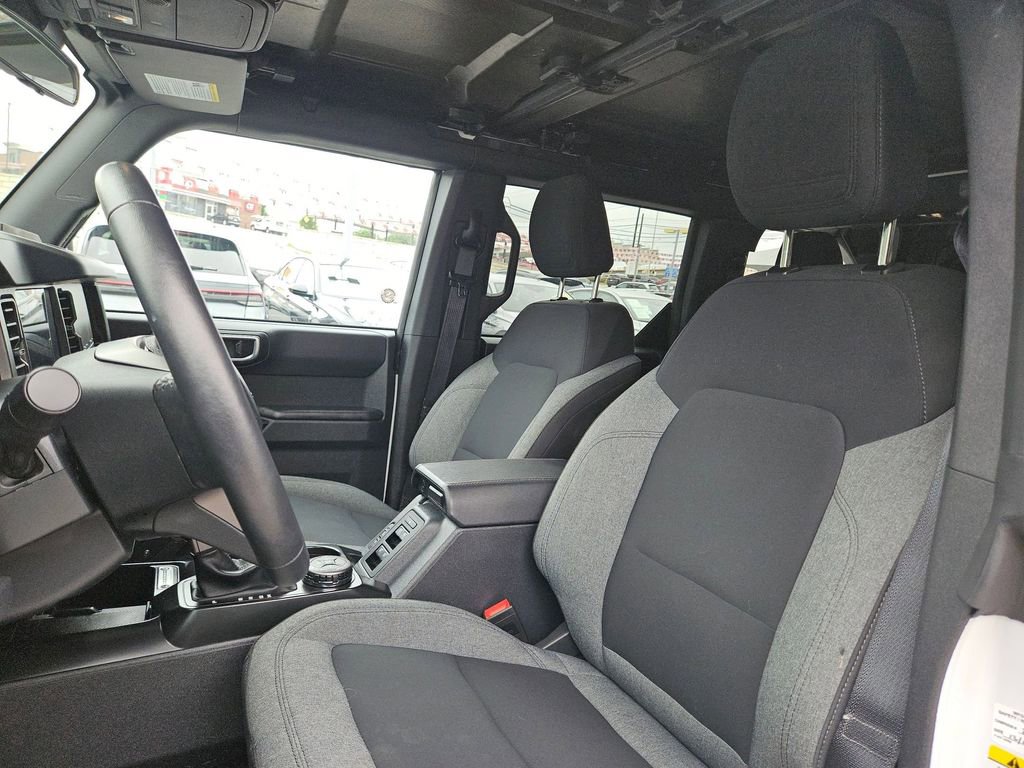 Used 2025 Ford Bronco Big Bend AWD/4WD image 16