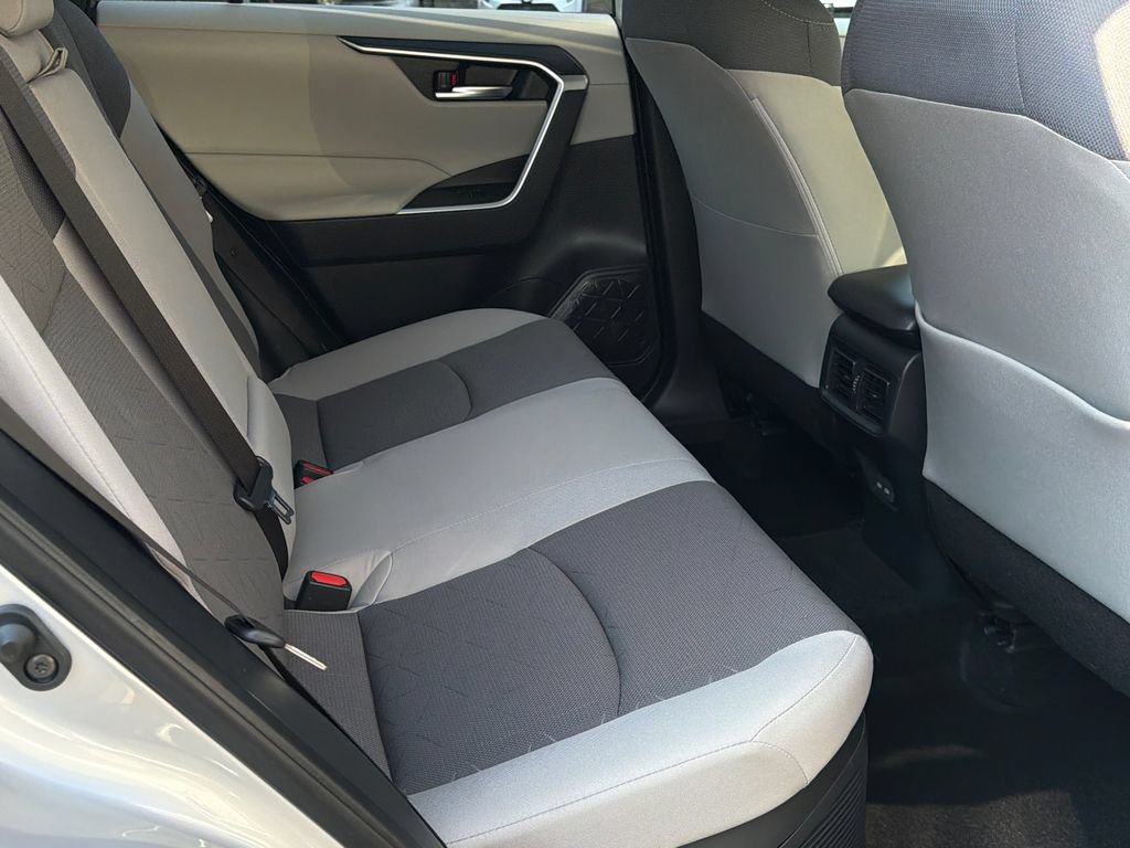 Used 2025 Toyota RAV4 XLE w/ Convenience Package AWD/4WD image 16