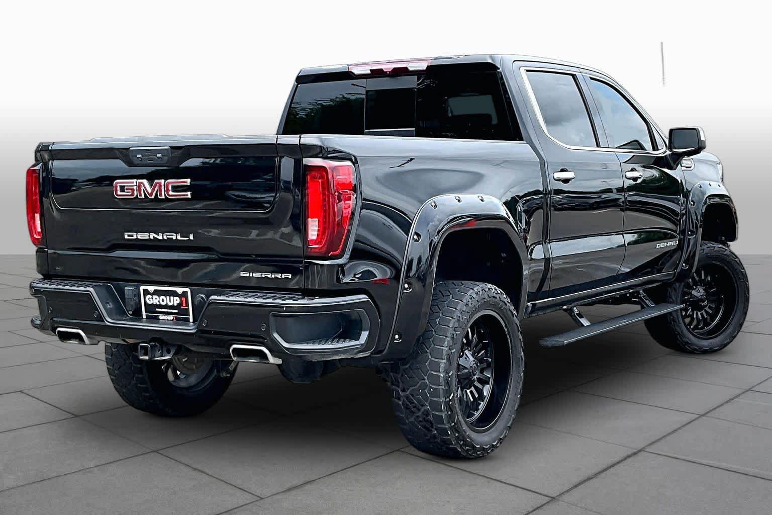 Used 2023 GMC Sierra 1500 Denali AWD/4WD image 12