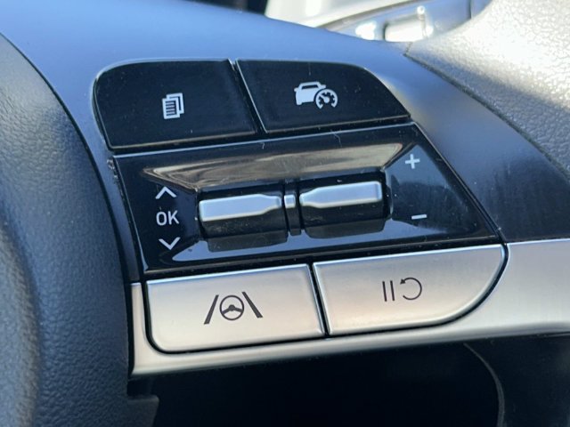 Used 2022 Hyundai Santa Cruz SEL w/ Activity Package FWD image 32